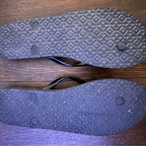 Tory Burch Chain Pattern Flip Flops - Picture 7 of 9